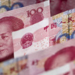 Trung Quốc tạo “cơn bão mua sắm” 207 tỷ USD trên thế giới ra sao?