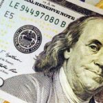 Đồng USD hồi phục sau cú rớt vì FBI mở lại điều tra bà Clinton