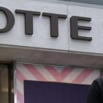 Hàn Quốc bố ráp văn phòng tập đoàn Lotte vì bê bối của Tổng thống Park
