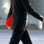 Khởi nghiệp thất bại phải đi làm thuê trả nợ, tôi đã học được những gì?