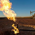 Giá dầu thoát đáy 3 tháng