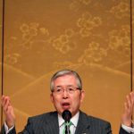 Bí quyết thành công của ông chủ “lập dị” nhất Nhật Bản: Nhân viên – người làm ra tiền mới là số 1