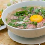 Ông chủ Phở Hùng: Mở chuỗi phở, sai lầm lớn nhất là bạ đâu mở đấy. Nhân viên không yêu nghề thì chuỗi vỡ trận ngay!