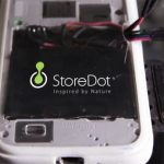 StoreDot – startup làm ra pin sạc được đầy trong 30 giây nhận đầu tư 500 triệu USD từ Samsung, tỷ phú Nga cùng công ty mẹ của Mercedes
