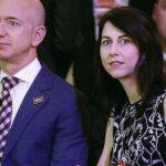 Sự nghiệp đáng kinh ngạc của người luôn đứng sau thành công của “ông trùm Amazon” Jeff Bezos