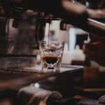 Khách hàng rút ví trả 30.000 cho 1 ly cafe là quá dễ, cái khó là bạn phục vụ người ta như thế nào!